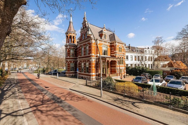 s-k-i-n zwolle